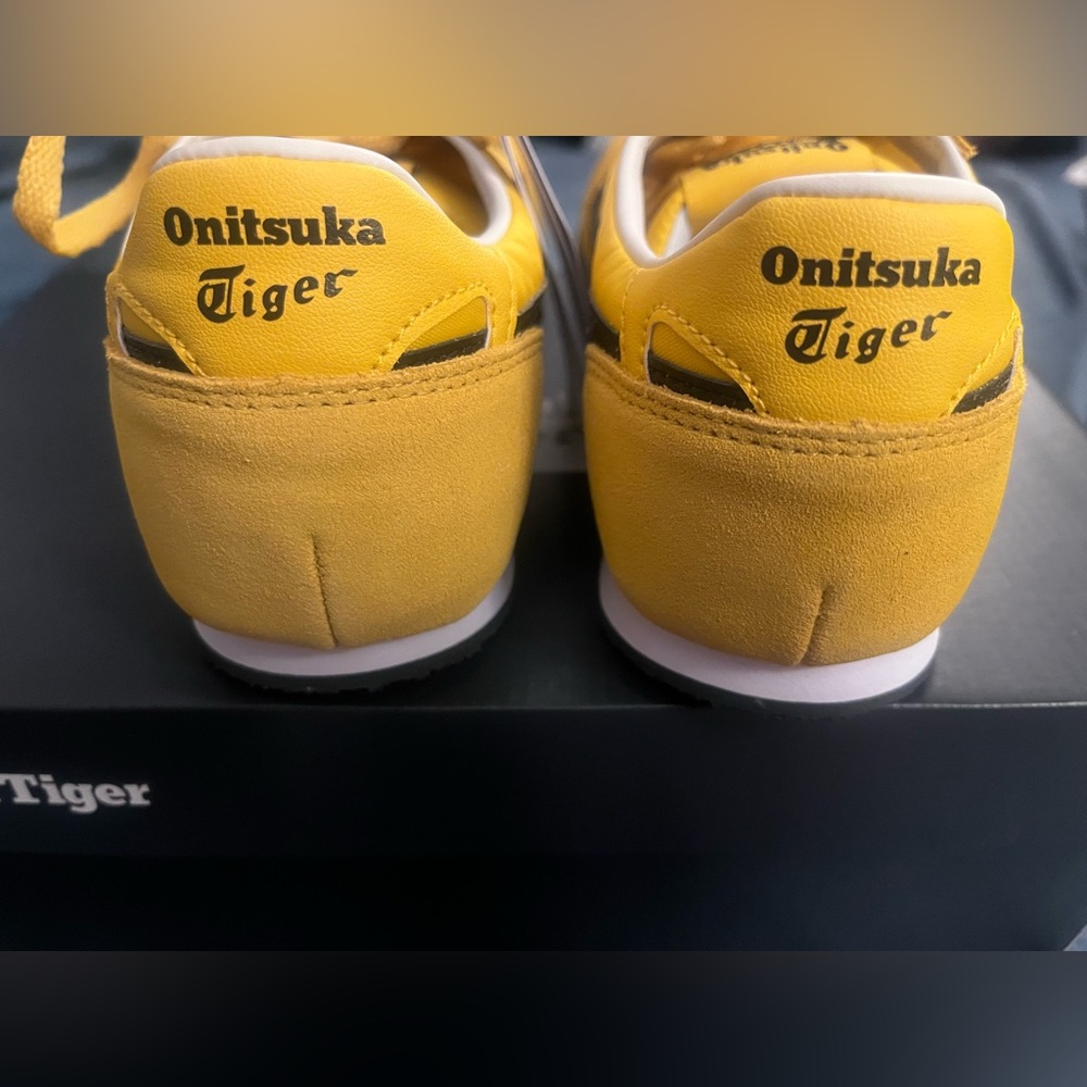 Onitsuka Tiger Serrano by Asics Womens/Men's Yellow/Black Sneakers NEW IN BOX - Picture 9 of 12